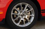 Ford Mustang V6 2011 года